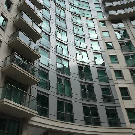 Aquarius At St. George Wharf Appartement Londen Buitenkant foto