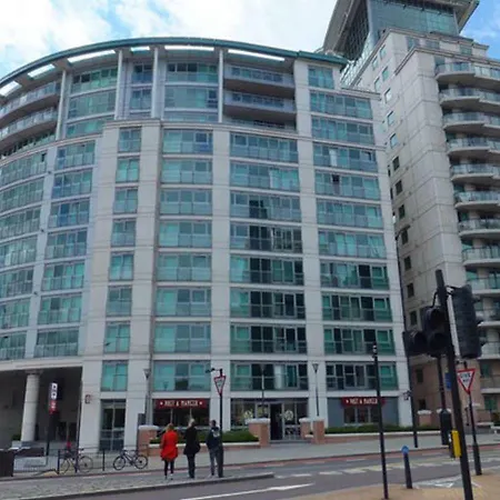 Aquarius At St. George Wharf Appartement Londen Buitenkant foto
